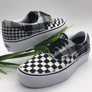vans era black plaid